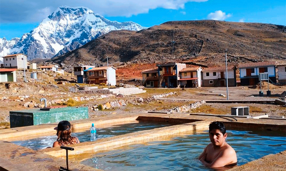 Aguas termales de Pacchanta